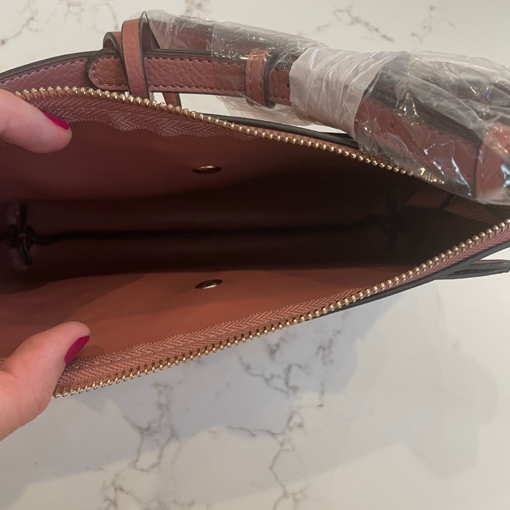 Purse - Picture 3 of 4